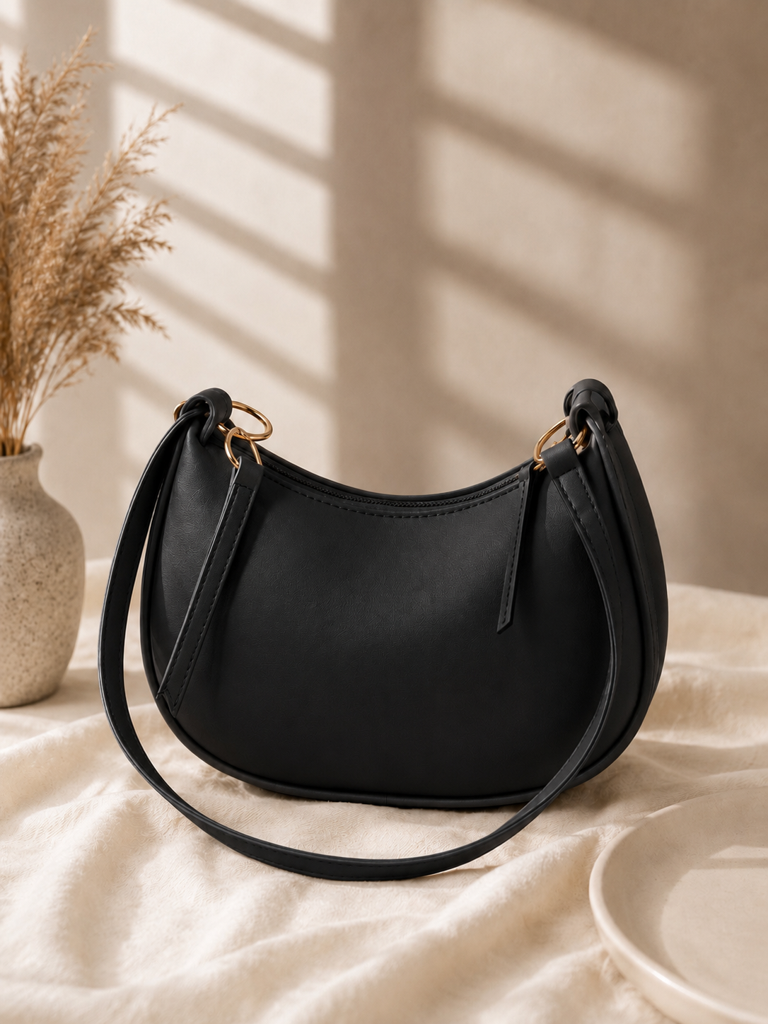 Vintage Charm Shoulder Bag